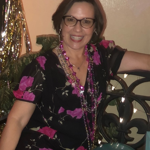 Meet your Posher, Ouida - Picture 2 of 2